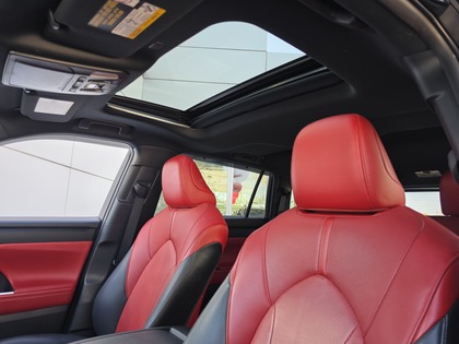 used 2021 Toyota Highlander car, priced at $40,995