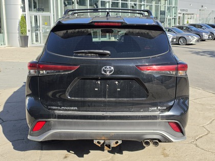 used 2021 Toyota Highlander car, priced at $40,995