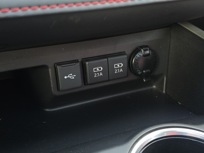 used 2021 Toyota Highlander car, priced at $40,995