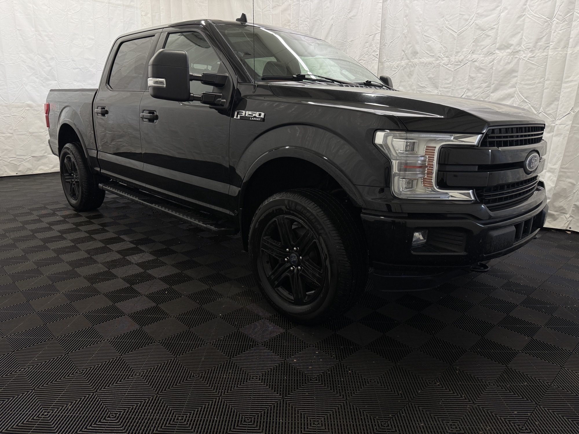 Ford F-150 Lariat SuperCrew 4WD 2018