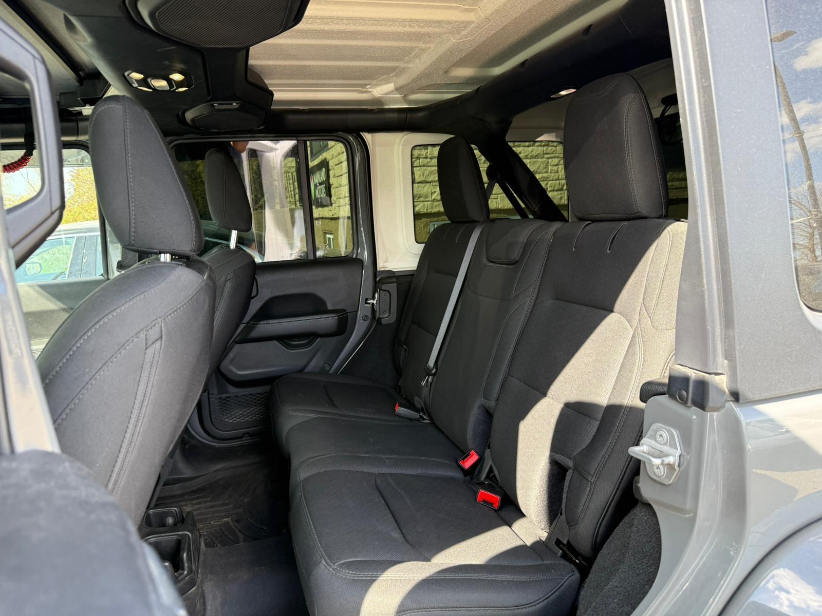 2021 Jeep Wrangler — view 8