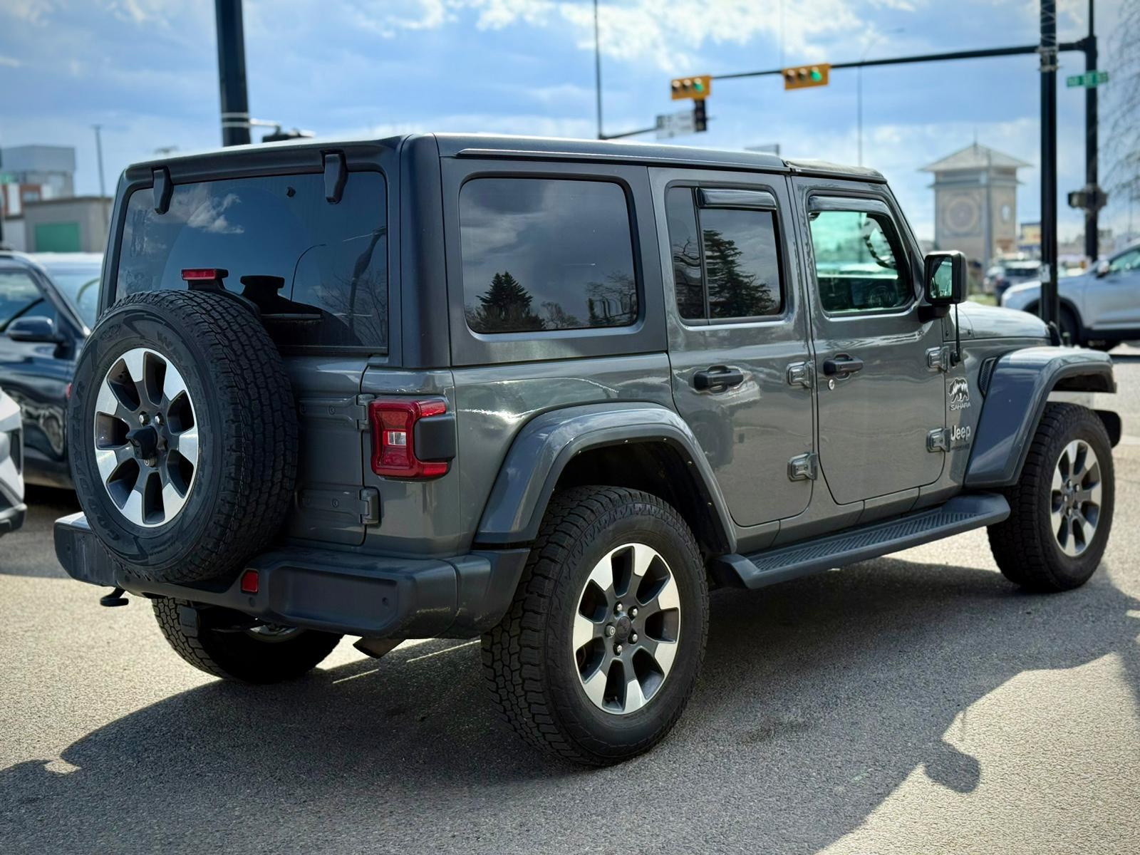 2021 Jeep Wrangler — view 4