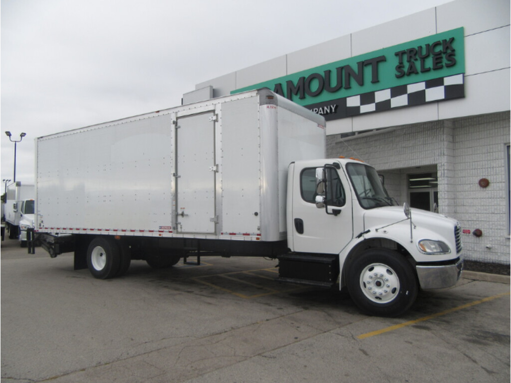 2018 Freightliner M2-106 DIESEL 26FT BOX POWER LIFTGATE & RAMP