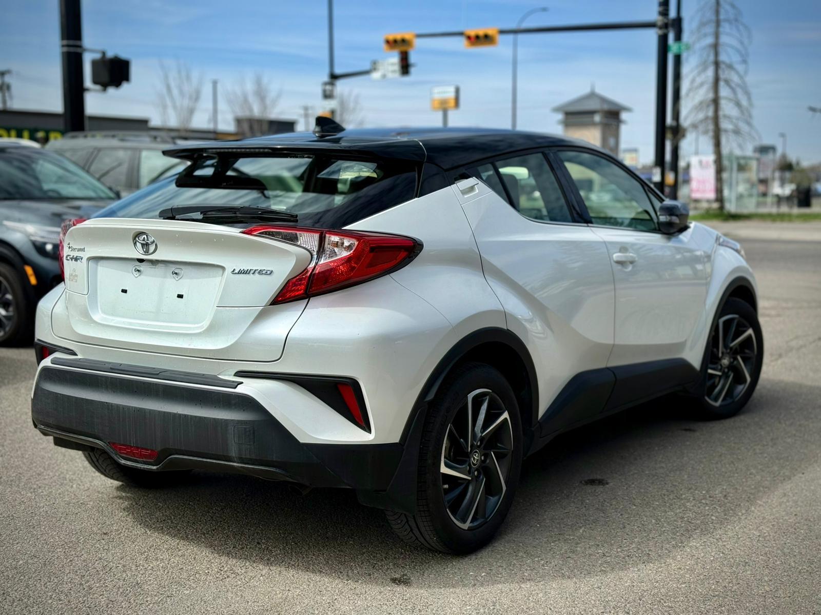 2020 Toyota C-HR — view 4