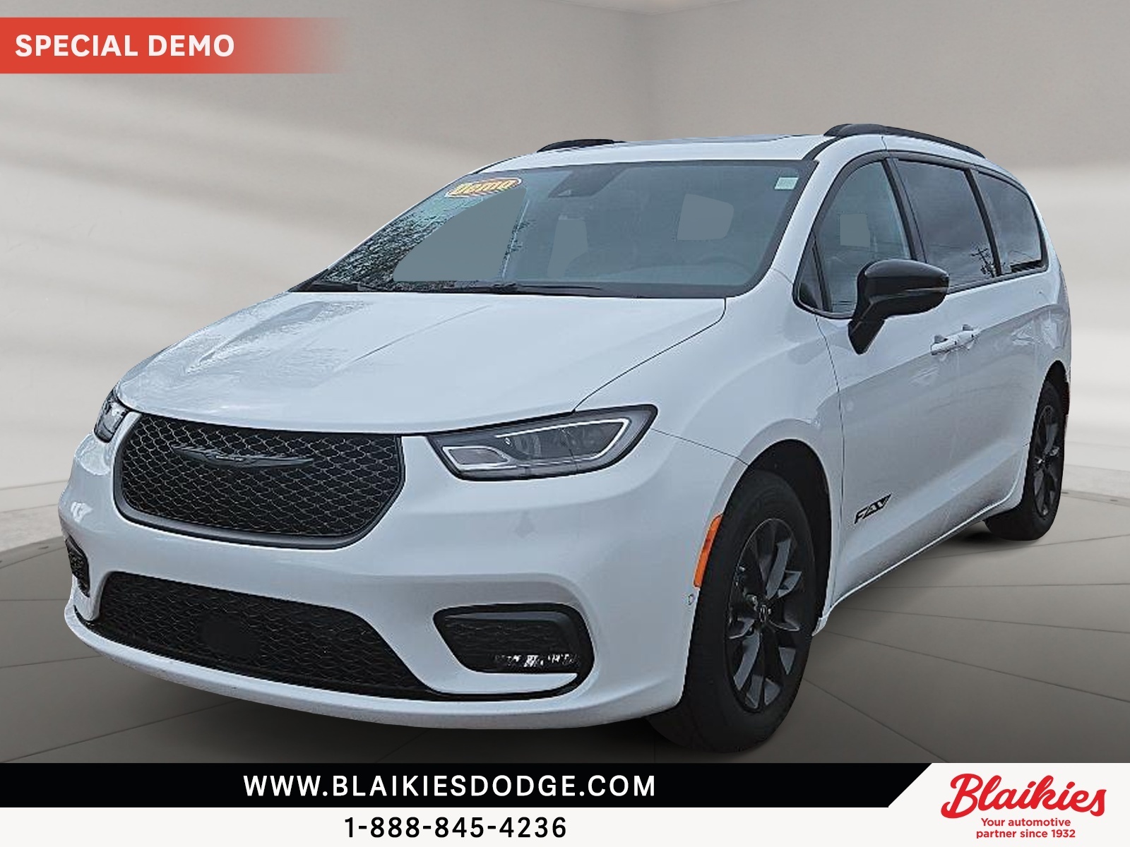 2025 Chrysler Pacifica Select FWD