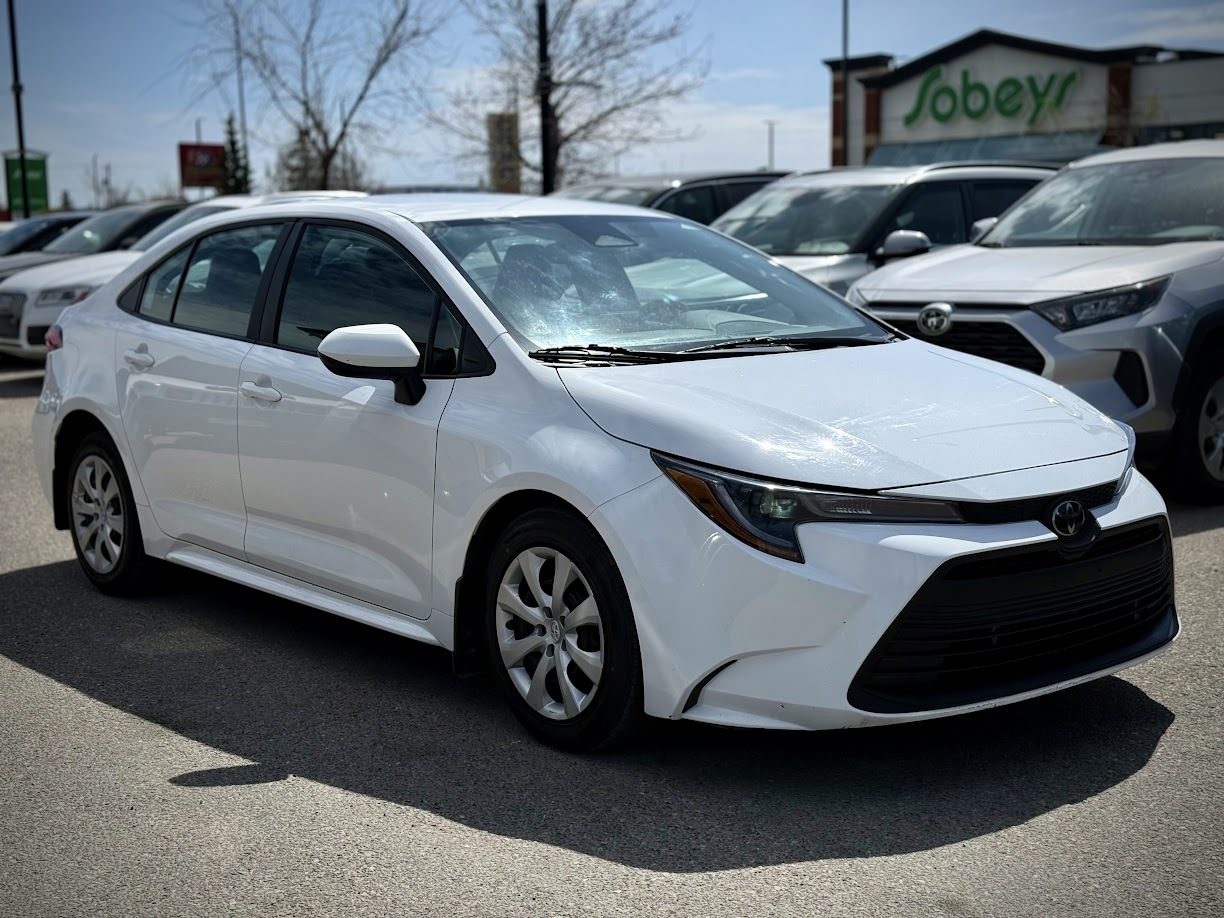 2023 Toyota Corolla — view 3