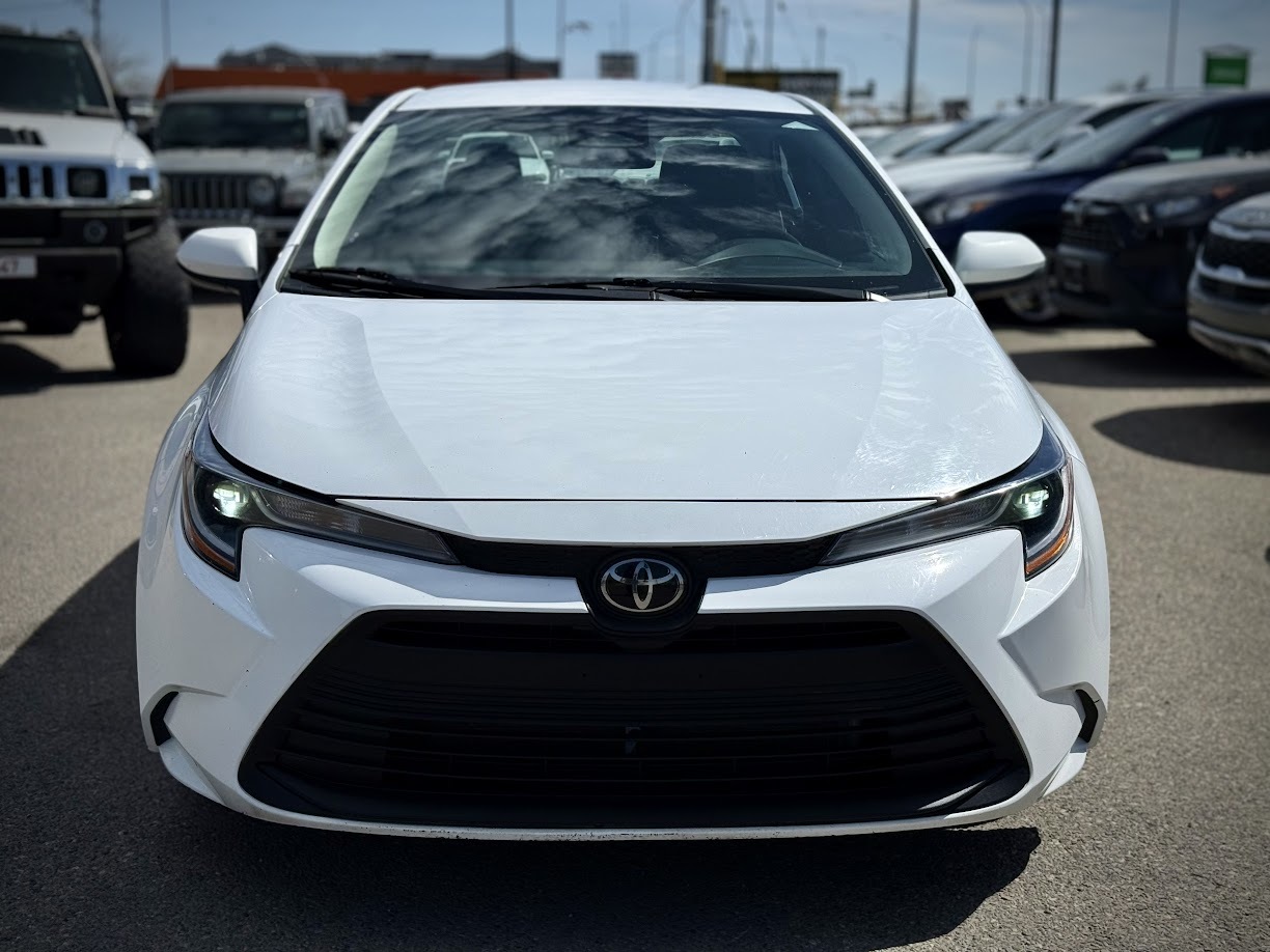2023 Toyota Corolla — view 2