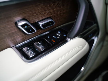 used 2025 Land Rover Range Rover car, priced at $151,900