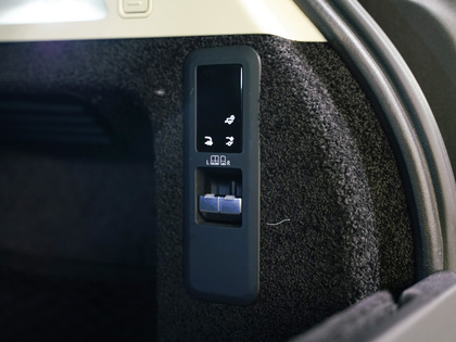 used 2025 Land Rover Range Rover car, priced at $151,900