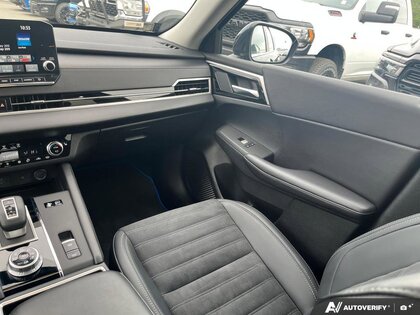 used 2024 Mitsubishi Outlander PHEV car, priced at $39,999