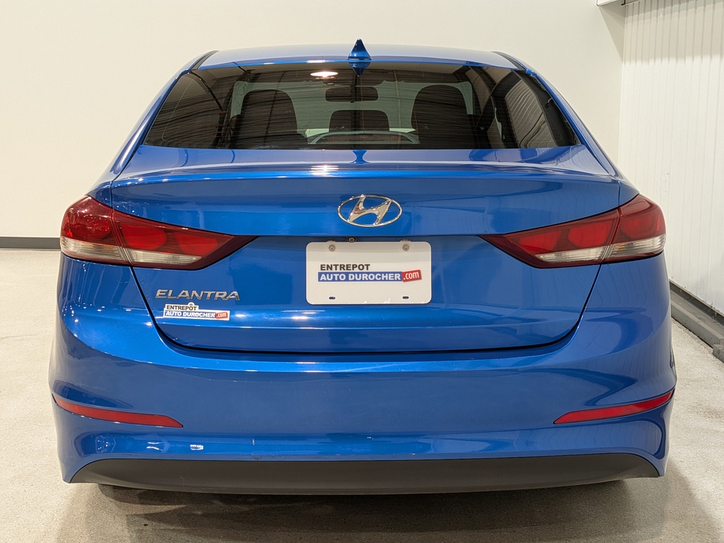 Hyundai Elantra 2017