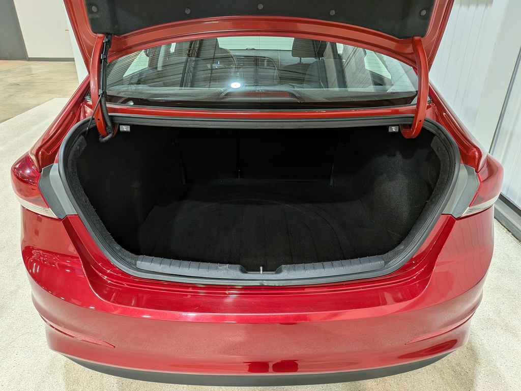 Hyundai Elantra 2018