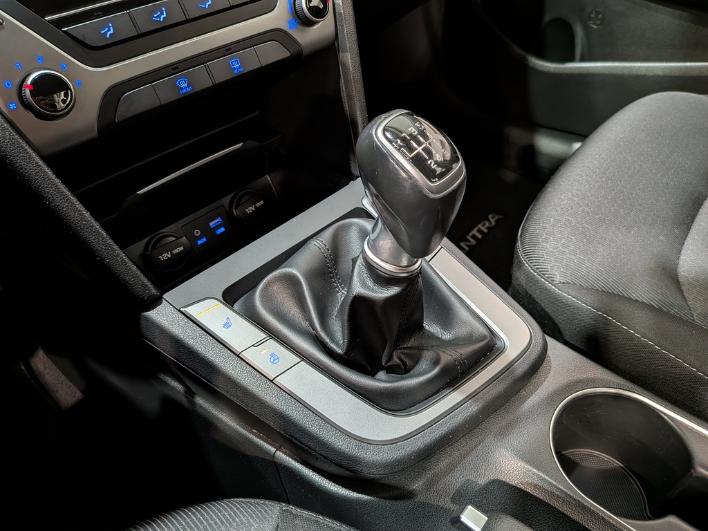 Hyundai Elantra 2018