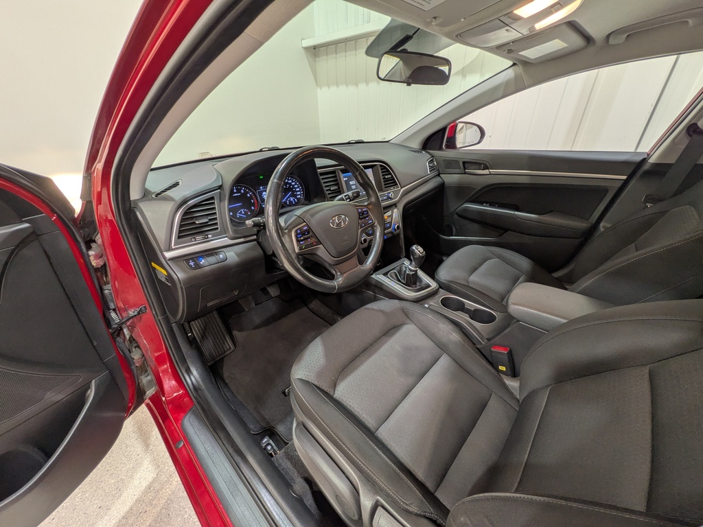 Hyundai Elantra 2018