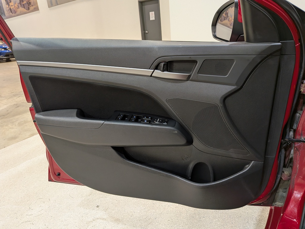 Hyundai Elantra 2018