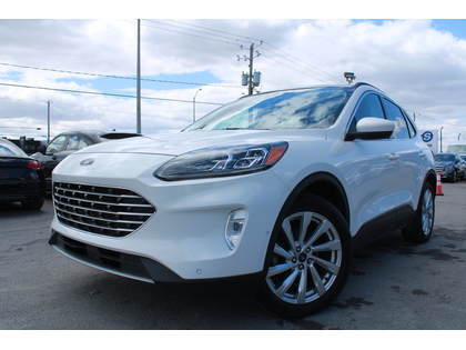 White 2022 Ford Escape Hybrid Titanium AWD SUV / Crossover All-Wheel Drive Automatic