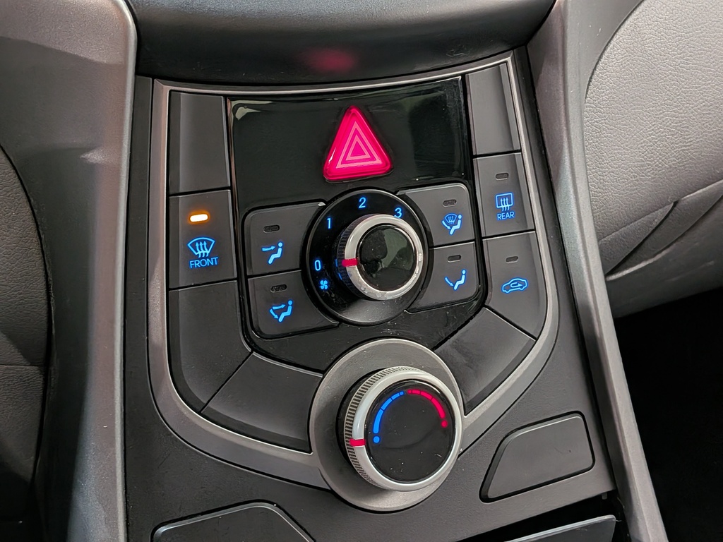 Hyundai Elantra 2015