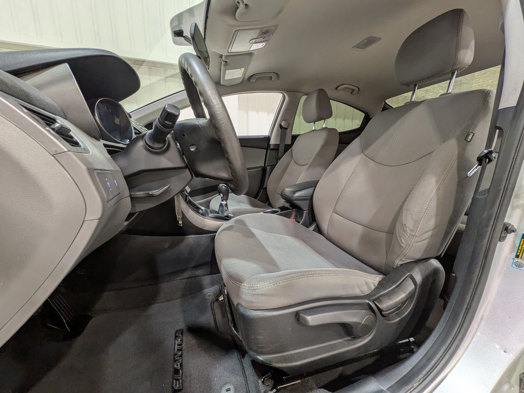 Hyundai Elantra 2015