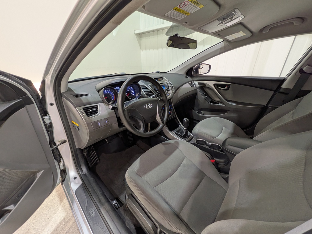 Hyundai Elantra 2015