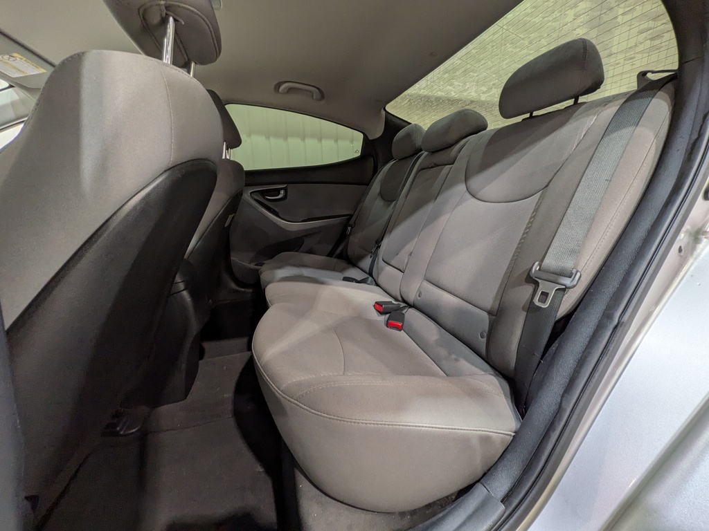 Hyundai Elantra 2015