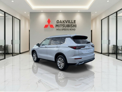used 2025 Mitsubishi Outlander car, priced at $35,950