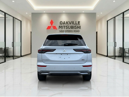 used 2025 Mitsubishi Outlander car, priced at $35,950