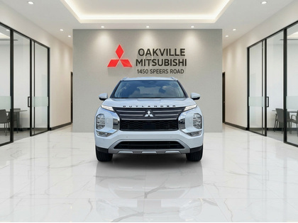used 2025 Mitsubishi Outlander car, priced at $35,950