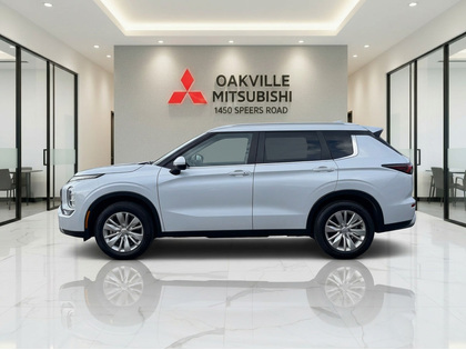 used 2025 Mitsubishi Outlander car, priced at $35,950