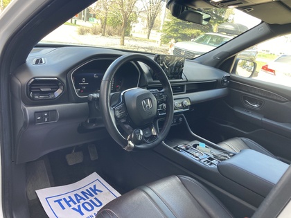 used 2023 Honda Pilot car, priced at $50,900