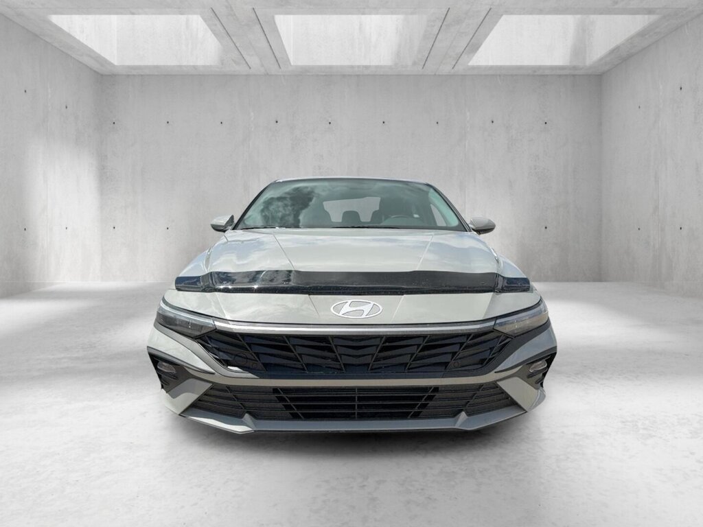 Hyundai Elantra 2025