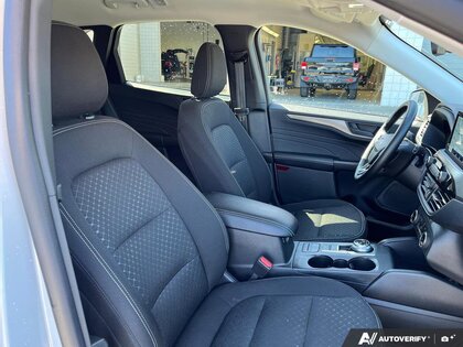 used 2025 Ford Escape car, priced at $27,999