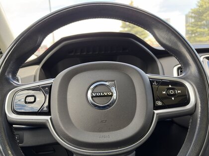 used 2022 Volvo XC90 car, priced at $37,569