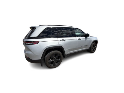 used 2024 Jeep Grand Cherokee car, priced at $47,999