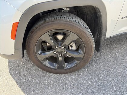 used 2024 Jeep Grand Cherokee car, priced at $47,999