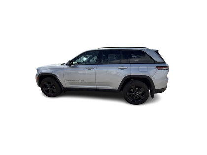 used 2024 Jeep Grand Cherokee car, priced at $47,999