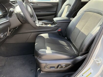 used 2024 Jeep Grand Cherokee car, priced at $47,999