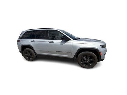 used 2024 Jeep Grand Cherokee car, priced at $47,999