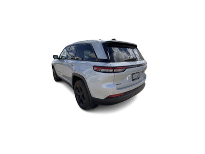 used 2024 Jeep Grand Cherokee car, priced at $47,999