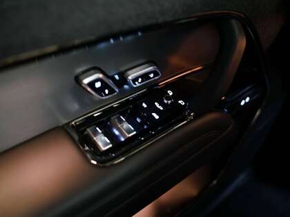 used 2025 Land Rover Range Rover Sport car, priced at $108,900