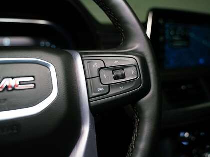 used 2023 GMC Yukon car, priced at $71,900
