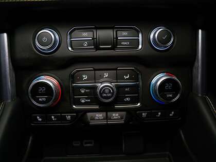 used 2023 GMC Yukon car, priced at $71,900
