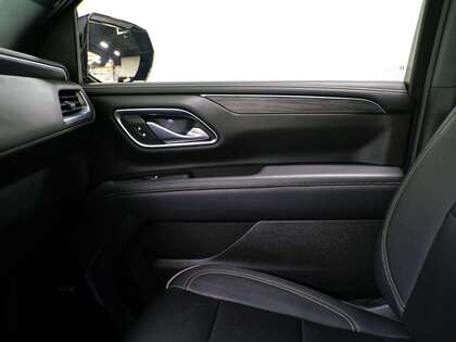 used 2023 GMC Yukon car, priced at $71,900