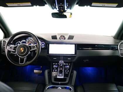 used 2021 Porsche Cayenne car