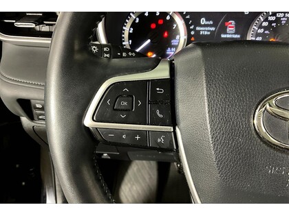 used 2023 Toyota Highlander car, priced at $45,798