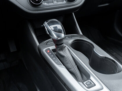 used 2025 Buick Envista car, priced at $25,995