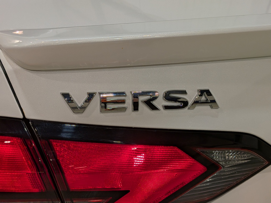 Nissan Versa 2023