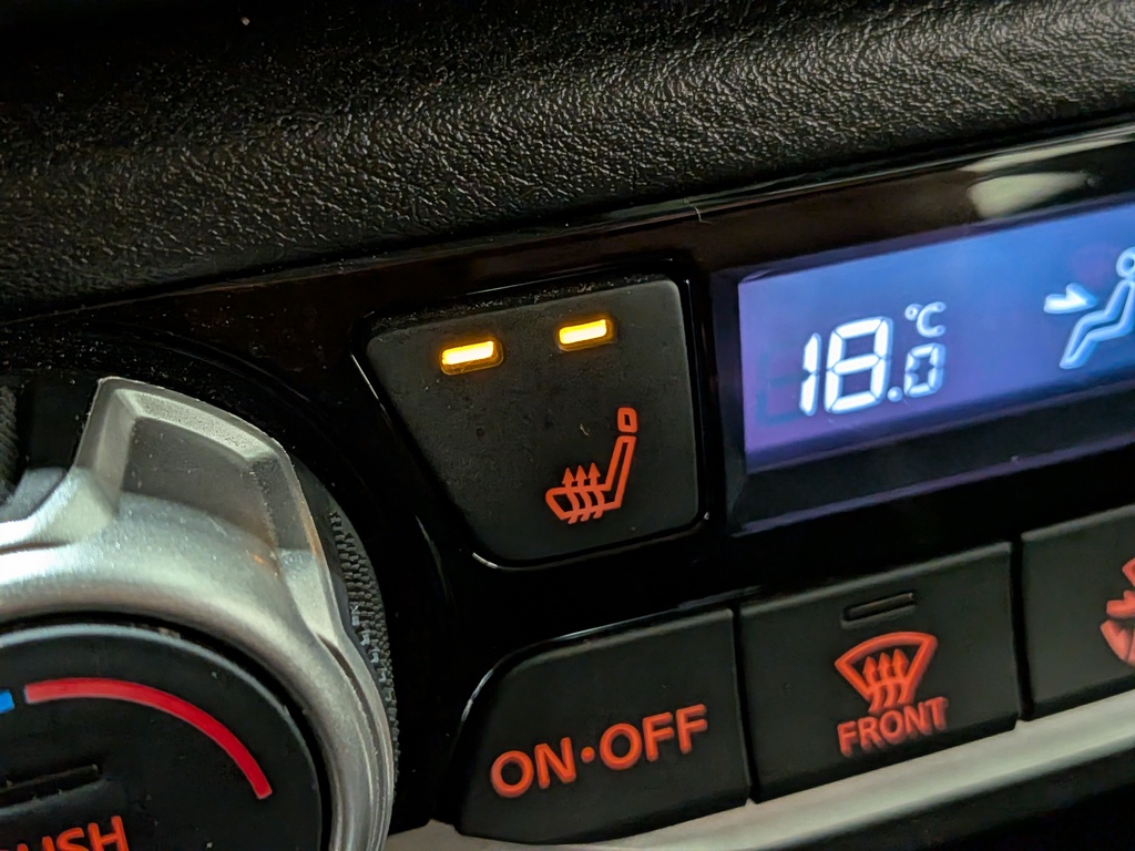 Nissan Versa 2023