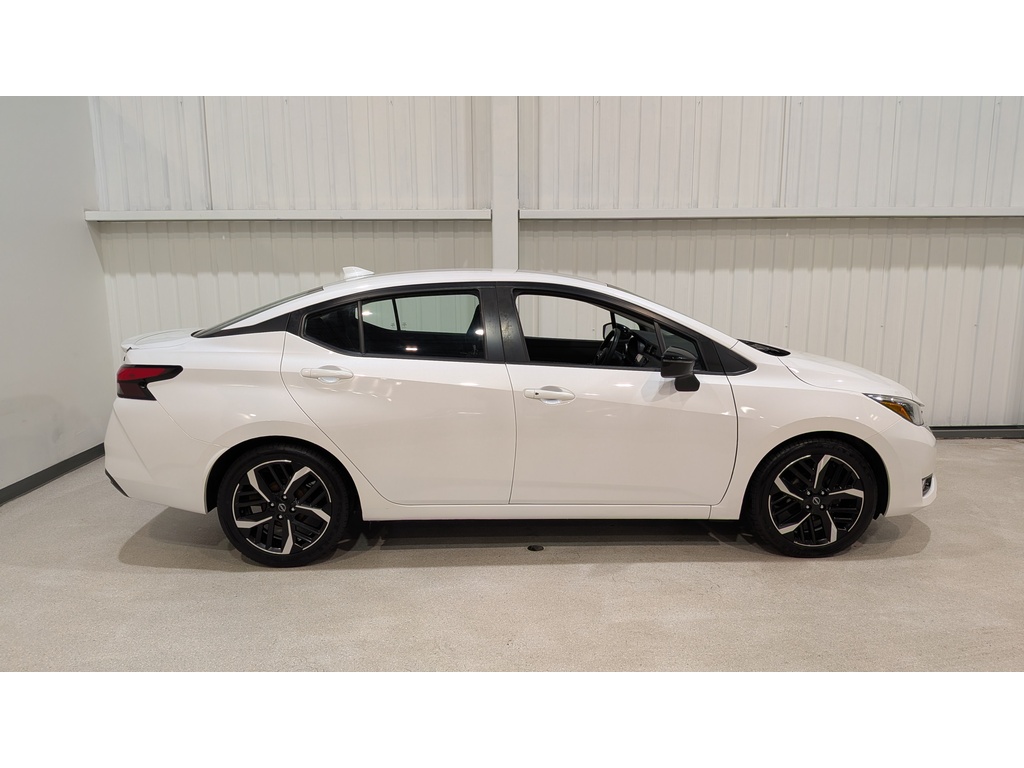 Nissan Versa 2023