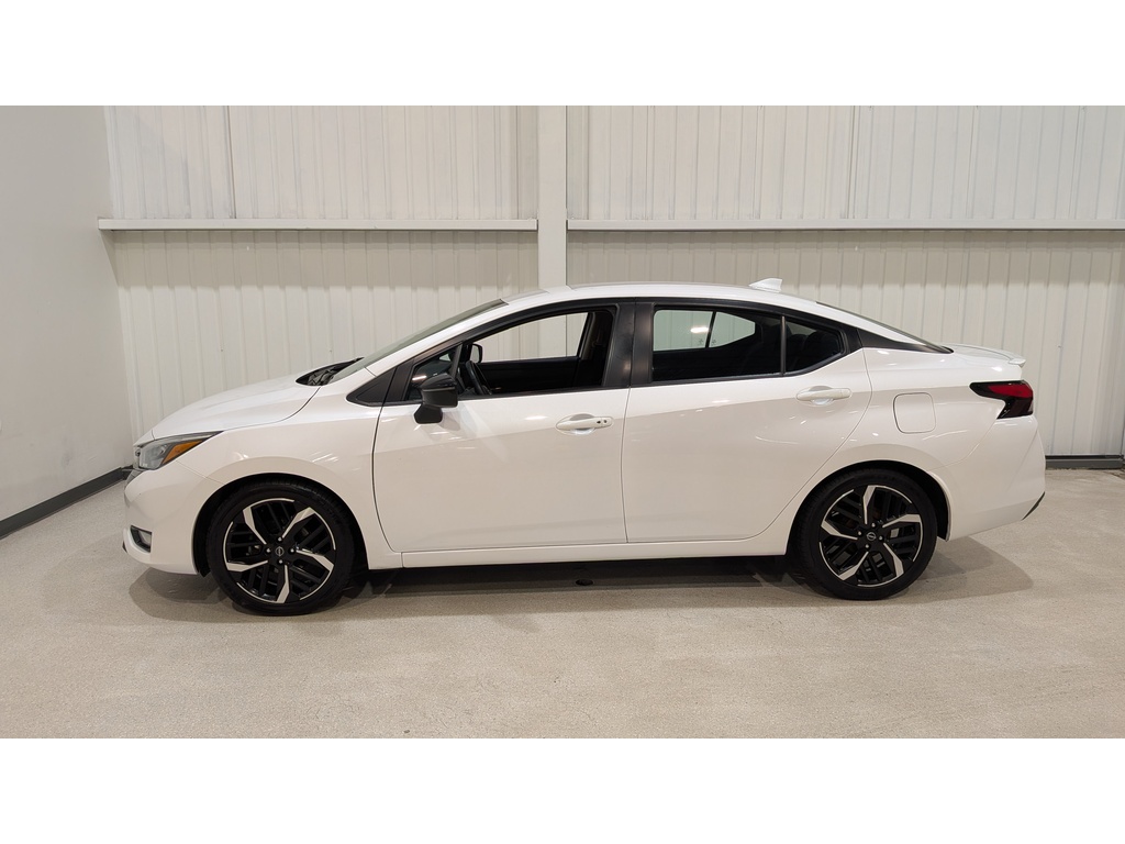 Nissan Versa 2023