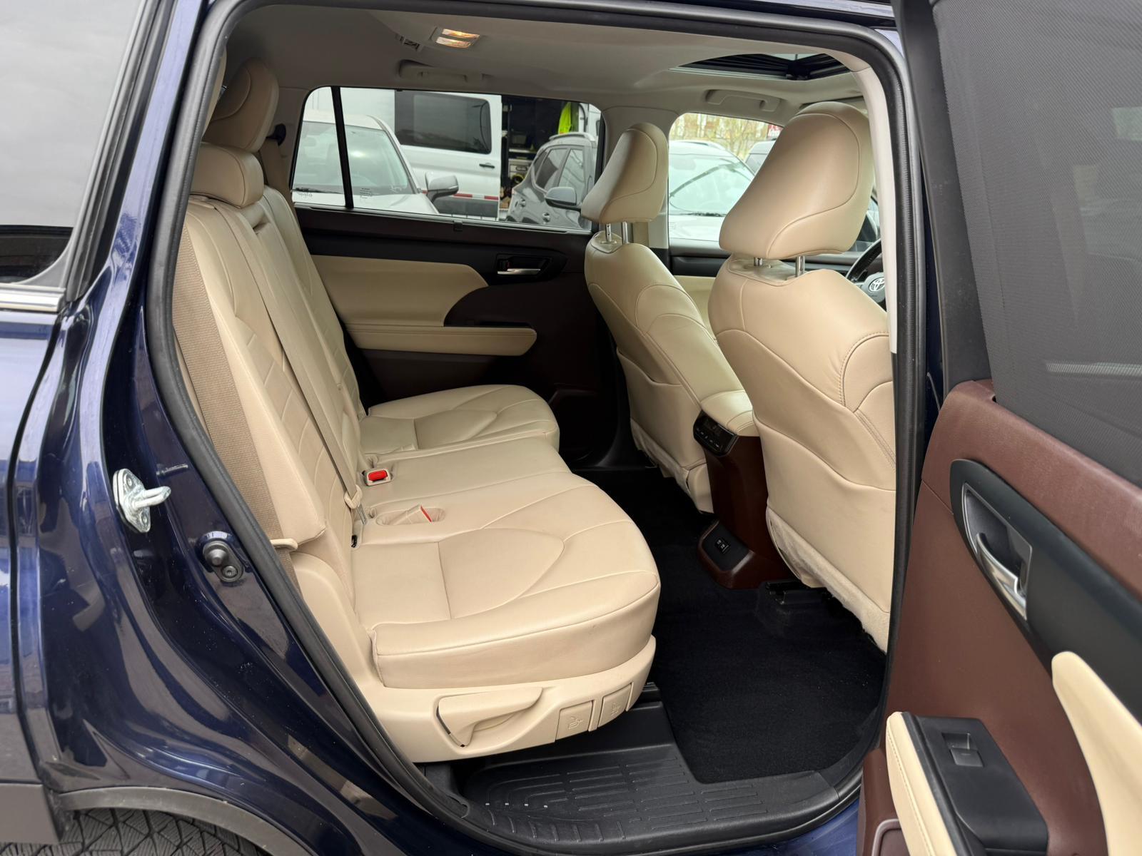 2021 Toyota Highlander — view 11